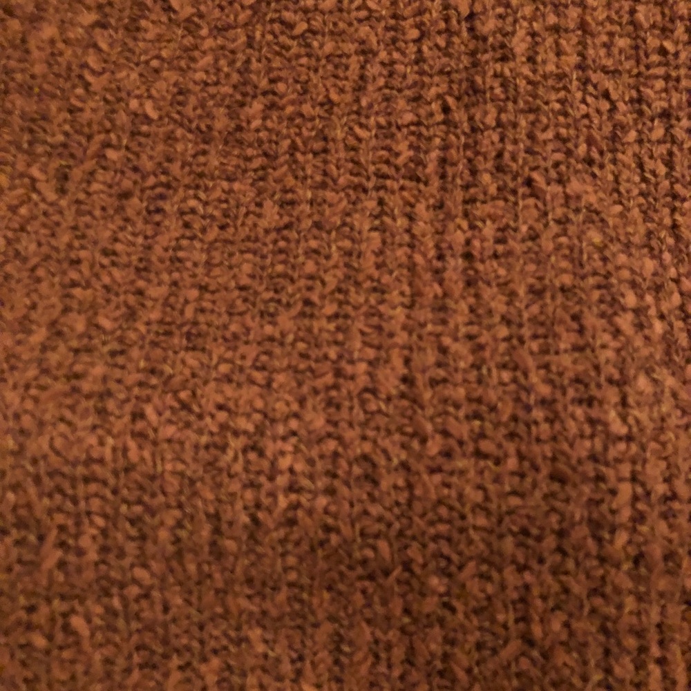 Cropped sweater - Picture 2 of 3